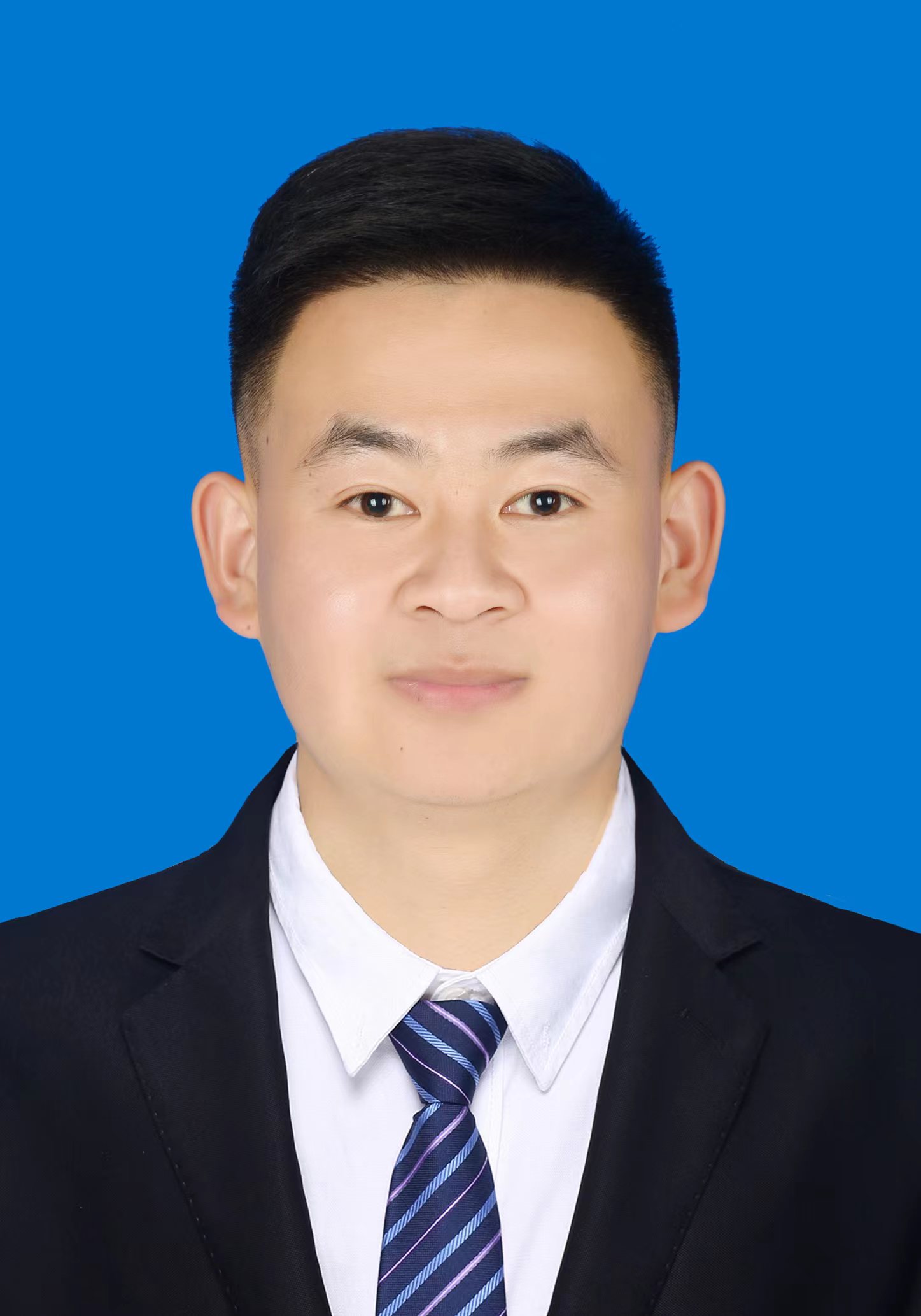 辅导员郜舜川